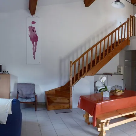 ホテル Du Combeau Saint-Maurice-dʼIbie